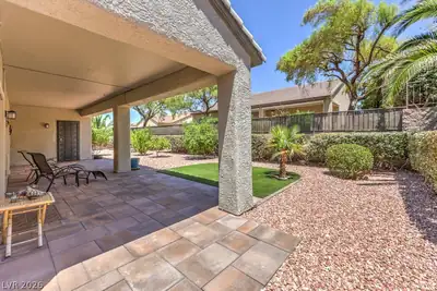 2318 Black River Falls Drive, Henderson, NV 89044 Patio