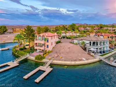 17 Via Del Garda Henderson, NV 89011