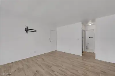 6542 Ironbark Lane, Las Vegas, NV 89107 Primary Bedroom