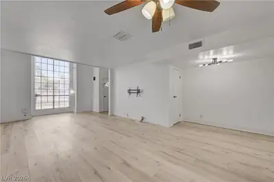 6542 Ironbark Lane, Las Vegas, NV 89107 Living Room