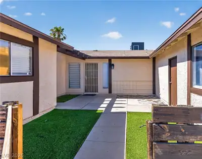 6417 Placer Drive, Las Vegas, NV 89103 Front of Structure
