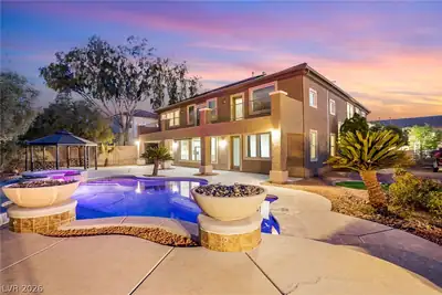 379 Autumn Hue Avenue Las Vegas, NV 89123
