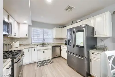 1729 Palo Alto Circle, Las Vegas, NV 89108 Kitchen