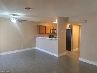 1800 Edmond Street 162 Dining Area