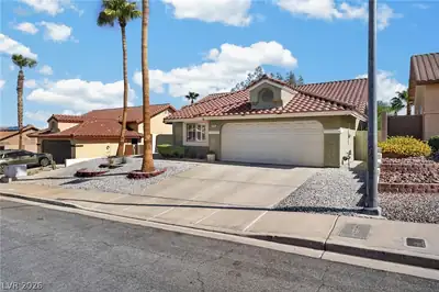 846 Holly Lake Way, Henderson