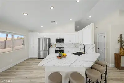695 West Pacific Avenue Kitchen