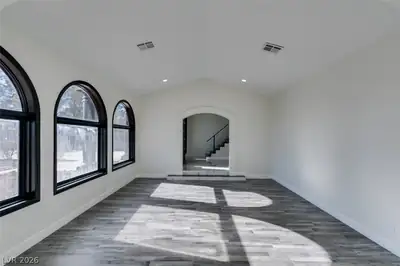 7040 OBANNON Drive, Las Vegas, NV 89117 
