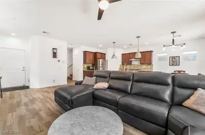 372 Monique Springs Street, Henderson, NV 89014 Living Room