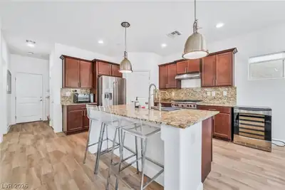 372 Monique Springs Street, Henderson, NV 89014 Kitchen