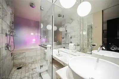4381 West Flamingo Road 3008 Primary Bathroom