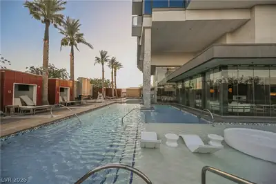 4381 West Flamingo Road 3008 Pool