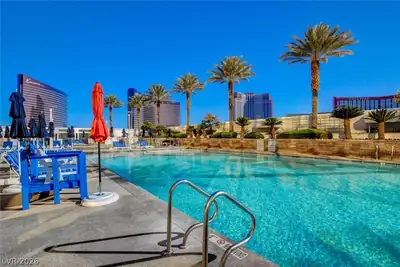 2000 North Fashion Show Drive 2815 Pool