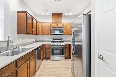 6868 Sky Pointe Drive 2051, Las Vegas
