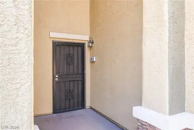 6868 Sky Pointe Drive 2051 Entry