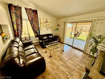 1708 Crystal Chimes Drive Living Room