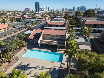 4431 Alexis Drive 424 Pool