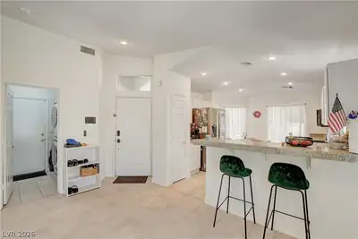 299 Deerleap Circle, Henderson, NV 89052 Kitchen