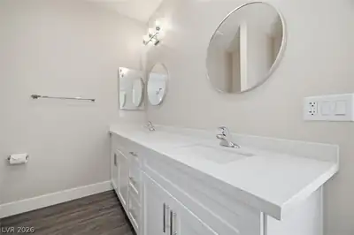 2981 Ponderosa Avenue, Pahrump, NV 89048 Primary Bathroom