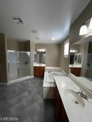 9622 Staff Lane, Las Vegas, NV 89178 Primary Bathroom