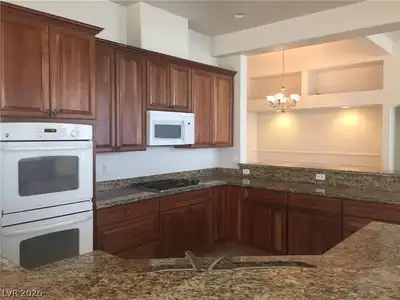6245 Hawthorn Woods Avenue, Las Vegas, NV 89130 Kitchen