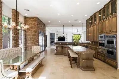 2990 Traverse Creek Lane, Las Vegas, NV 89135 Kitchen