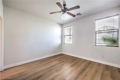 7236 Victoria Oak Court Bedroom