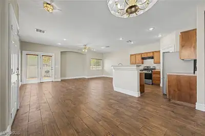 3205 Regal Swan Place 3 Dining Area