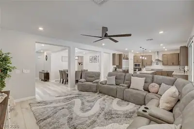 10287 Magnolia Creek Street, Las Vegas, NV 89141 Living Room