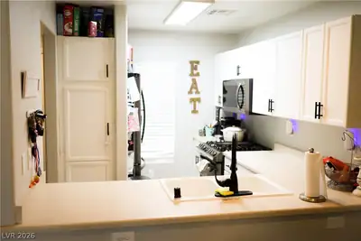 9164 Acclamation Court, Las Vegas, NV 89149 Kitchen