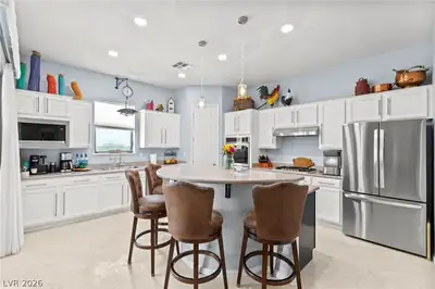 248 Hull Street, Henderson, NV 89015 Kitchen