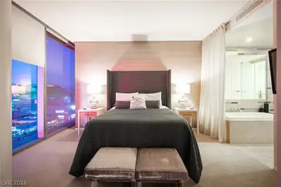 3722 Las Vegas Boulevard 1506 Bedroom