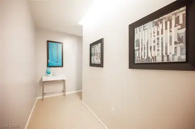 3722 Las Vegas Boulevard 1506 Hallway