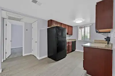 5081 River Glen Drive 97, Las Vegas, NV 89103 Kitchen
