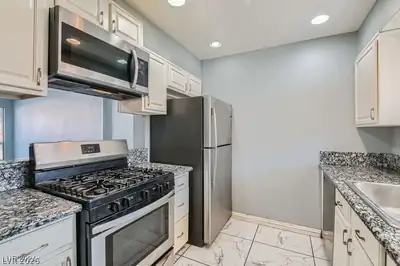 6446 Ironbark Lane Kitchen