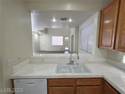 9801 Bradford Summit Street, Las Vegas, NV 89183 Kitchen
