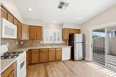 5325 Blue Oat Avenue, Las Vegas, NV 89141 Kitchen