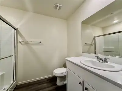 4495 Honey Hills Avenue, Las Vegas, NV 89141 Primary Bathroom