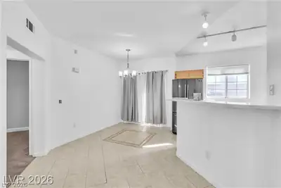 1881 West Alexander Road 1078 Dining Area