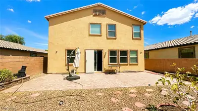 4727 High Anchor Street, Las Vegas, NV 89121 Yard
