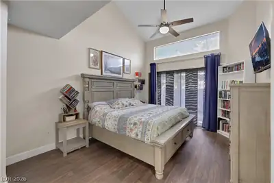 5635 Vineyard Lane 5635 Bedroom