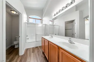 2311 Koho Drive 103 Primary Bathroom