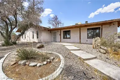 6832 Suncrest Avenue, Las Vegas