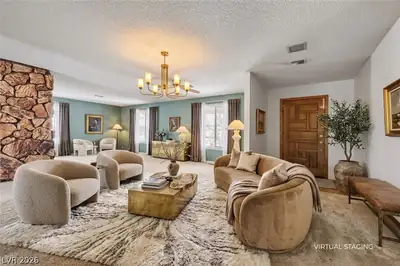 6832 Suncrest Avenue, Las Vegas, NV 89156 Living Room