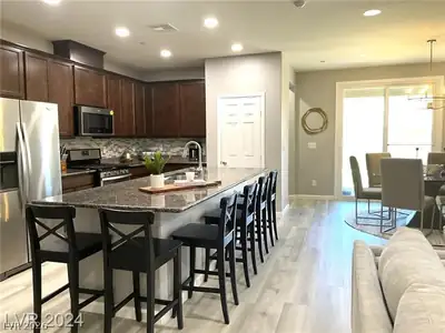 2828 Aragon Terrace Way, Henderson, NV 89044 Kitchen
