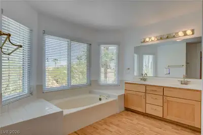 2004 Aspen Brook Drive, Henderson, NV 89074 Primary Bathroom