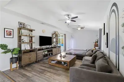 3081 Cornellia Street, Las Vegas, NV 89146 Living Room