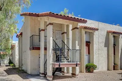 4451 Rich Drive C Front of Structure