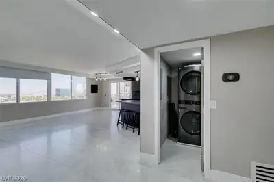 205 East Harmon Avenue 1012, Las Vegas
