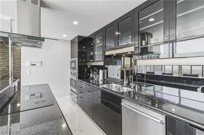 3111 Bel Air Drive 28H Kitchen