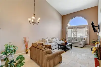 10334 Juniper Creek Lane, Las Vegas, NV 89145 Living Room